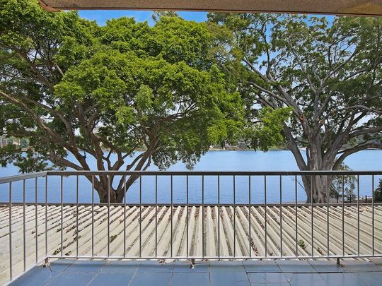 RIVER VIEWS NEVER LOOKED SO GOOD! - Photo 1