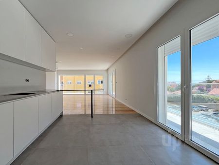 Apartamento T4 em Lisboa - Photo 3
