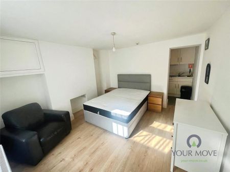 1 bedroom flat to rent - Photo 2