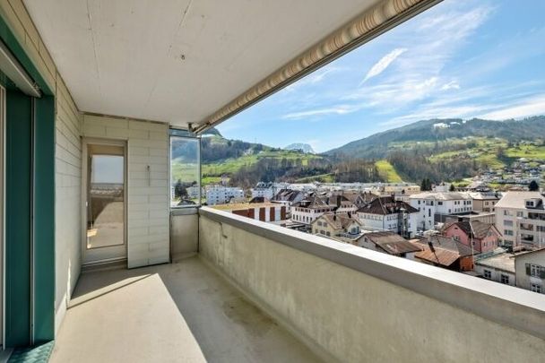 2.5-room apartment in the heart of Siebnen - Photo 1