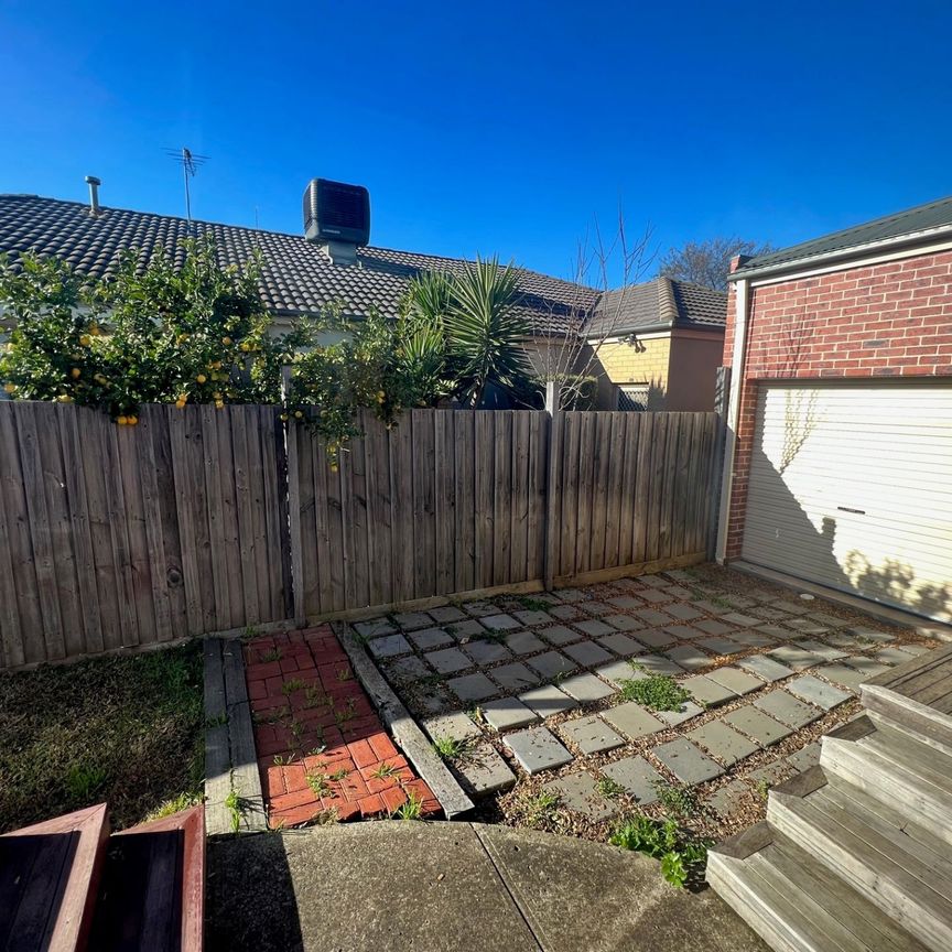 Neat & Tidy Family Home - Photo 1