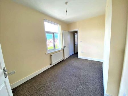 Vancouver Mansions, Vancouver Road, Edgware, HA8 - Photo 3