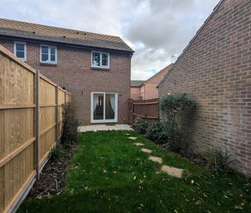 2 bedroom end of terrace house to rent - Photo 1