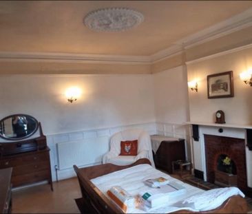 Room in a Shared House, Shooters Hill Road, SE3 - Photo 1