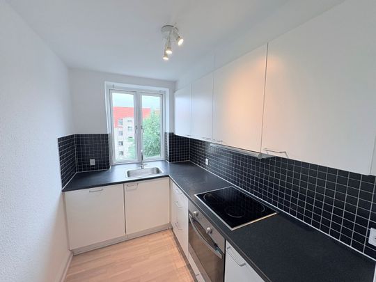 Skøn 3-værelses lejlighed i hjertet af Vestbyen i Aalborg - Photo 1