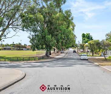 $1200/w Fully Furnished Modern Home - Photo 5