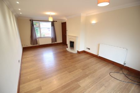 Coote Lane, Lostock Hall - Photo 2