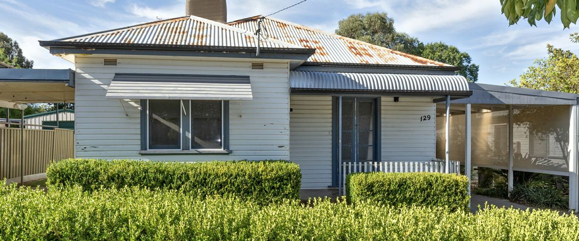 Charming 2-Bedroom, 2-Bathroom Home in Prime North Tamworth Location - Photo 1