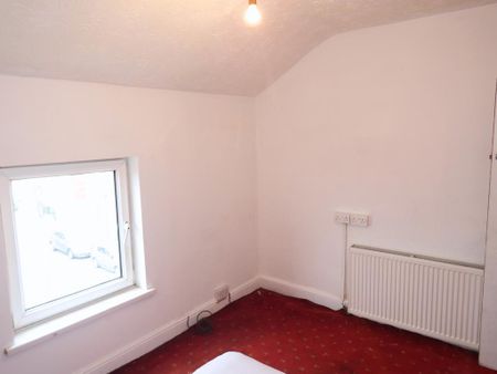 5 bedroom house of multiple occupation to rent - Photo 4