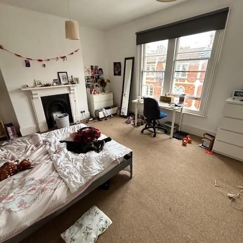5 bedroom terraced house to rent - Photo 1