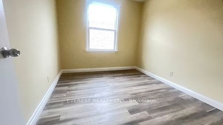 For Lease - 45 Kilgreggan Crescent, Toronto, Ontario - Photo 4