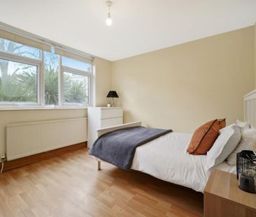 1 bedroom in a house share to rent - Photo 3