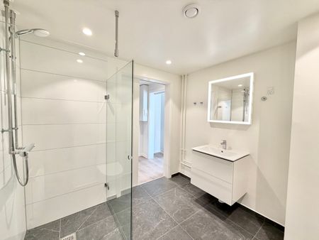 Moderne 1-værelses lejlighed med altan og udsigt - Foto 3