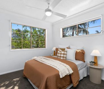 Spacious 2-Bedroom Apartment in Prime Location, Small Boutique Complex - Photo 1