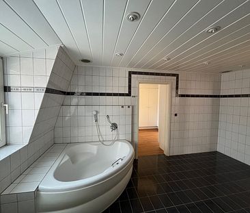 HD-Kirchheim – Lichtdurchflutete 4 Zimmer Maisonettewohnung mit Einbauküche - Foto 4