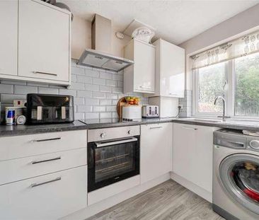 Redhouse Park Gardens, Gosport, PO12 - Photo 6