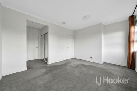 Experience Quality Family Living in Waverley Park Estate! - Photo 3