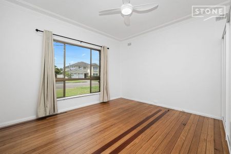 7 Tirriki Street, Blacksmiths NSW 2281 - House For Rent | Domain - Photo 2