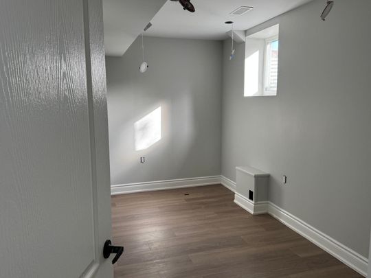 For Lease - 5886 Shelford Terrace, Mississauga, Ontario - Photo 1