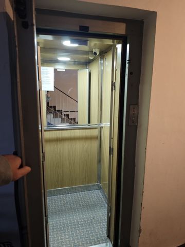 Vitan mall etaj 8 decomandat - Fotografie 5