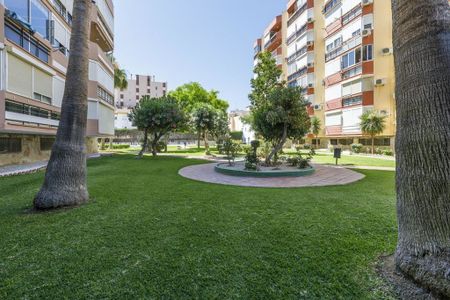 Calle Gabarra, Torre del Mar, Andalusia 29740 - Photo 3