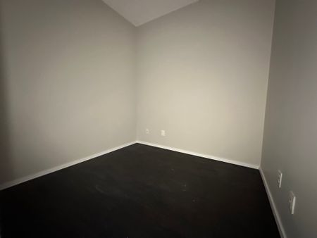 For Lease - 8 Charlotte Street Unit# 1701, Toronto, Ontario - Photo 2