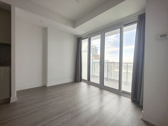 For Lease - 7 Grenville Street Unit# 3713, Toronto, Ontario - Photo 1