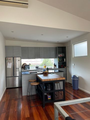 South Yarra - Photo 5