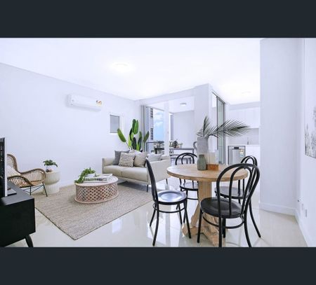 402/24 Western Avenue, Chermside, Qld 4032 - Photo 2