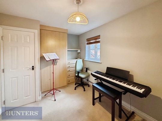 2 bedroom House To Let - Photo 1