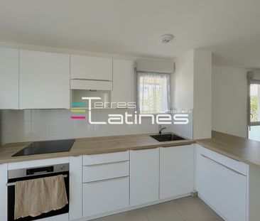 Location Appartement 2 pièces 54m² NIMES 30000 - Photo 6