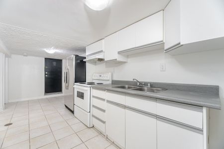 For Lease - 400 Glenholme Avenue Unit# Lower B, Toronto, Ontario - Photo 5