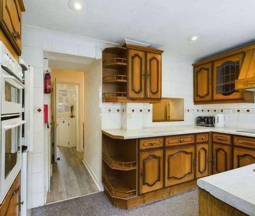 St Martins Place, Brighton, BN2 - Photo 1