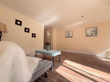 6361 20e Avenue - Photo 3