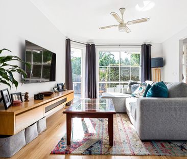 Beautifully Renovated Single Level Home - Photo 1