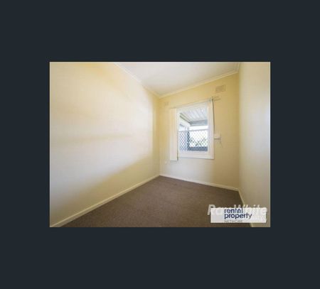 36 Burcombe Street, Elizabeth Vale, SA 5112 - Photo 3