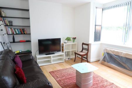 2 bedroom terraced house to rent - Photo 2