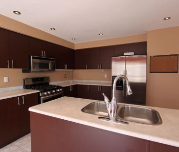 For Lease - 160 St Joan Of Arc Avenue, Vaughan, Ontario - Photo 5