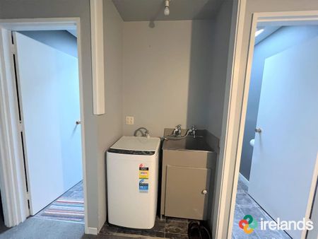 A Stroll to Cafes & Shops - Photo 5