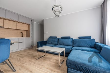 Wyposażone i nowe dwupokojowe mieszkanie na Parkowej w Jaworznie do wynajęcia | Spacer 3D - Zdjęcie 4