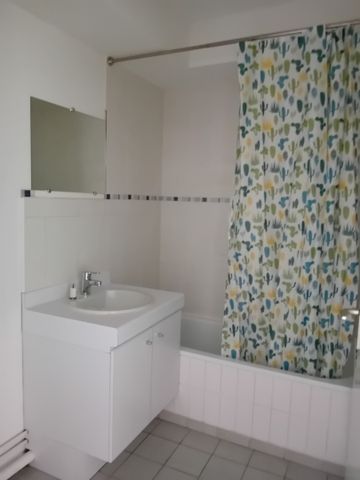 Location Appartement 2 pièces 41m² VALENCIENNES 59300 - Photo 3