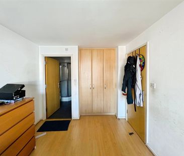 Quadrant Court, Jubilee Square, Reading, Berkshire, RG1 - Photo 6