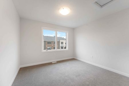 For Lease - 1126 Creekway Private, Kanata, Ontario - Photo 4