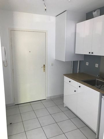 Location Appartement 2 pièces 26m² - Photo 5