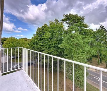 Location Appartement 4 pièces 72m² HEROUVILLE ST CLAIR 14200 - Photo 5