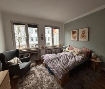 Zentrale 2-Zimmer Wohnung in Bochum mit großem Balkon - Foto 1