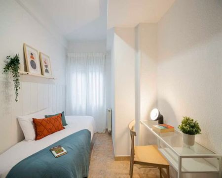 Calle de Bravo Murillo, Madrid, Community of Madrid 28020 - Photo 5