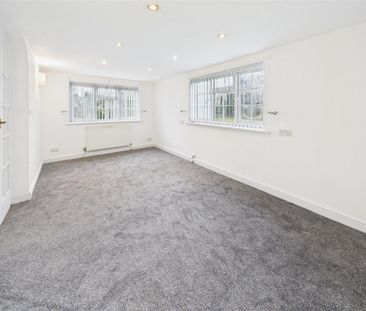 1 bedroom Studio flat to rent - Photo 4