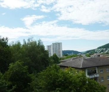 Lovely bright apartment with good public transport links - Foto 4