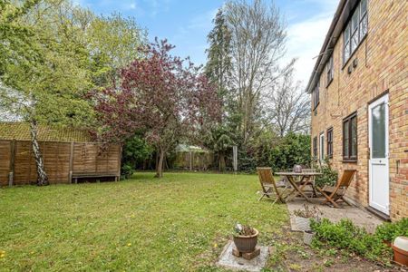 Lindley Road, Walton-On-Thames - Photo 2